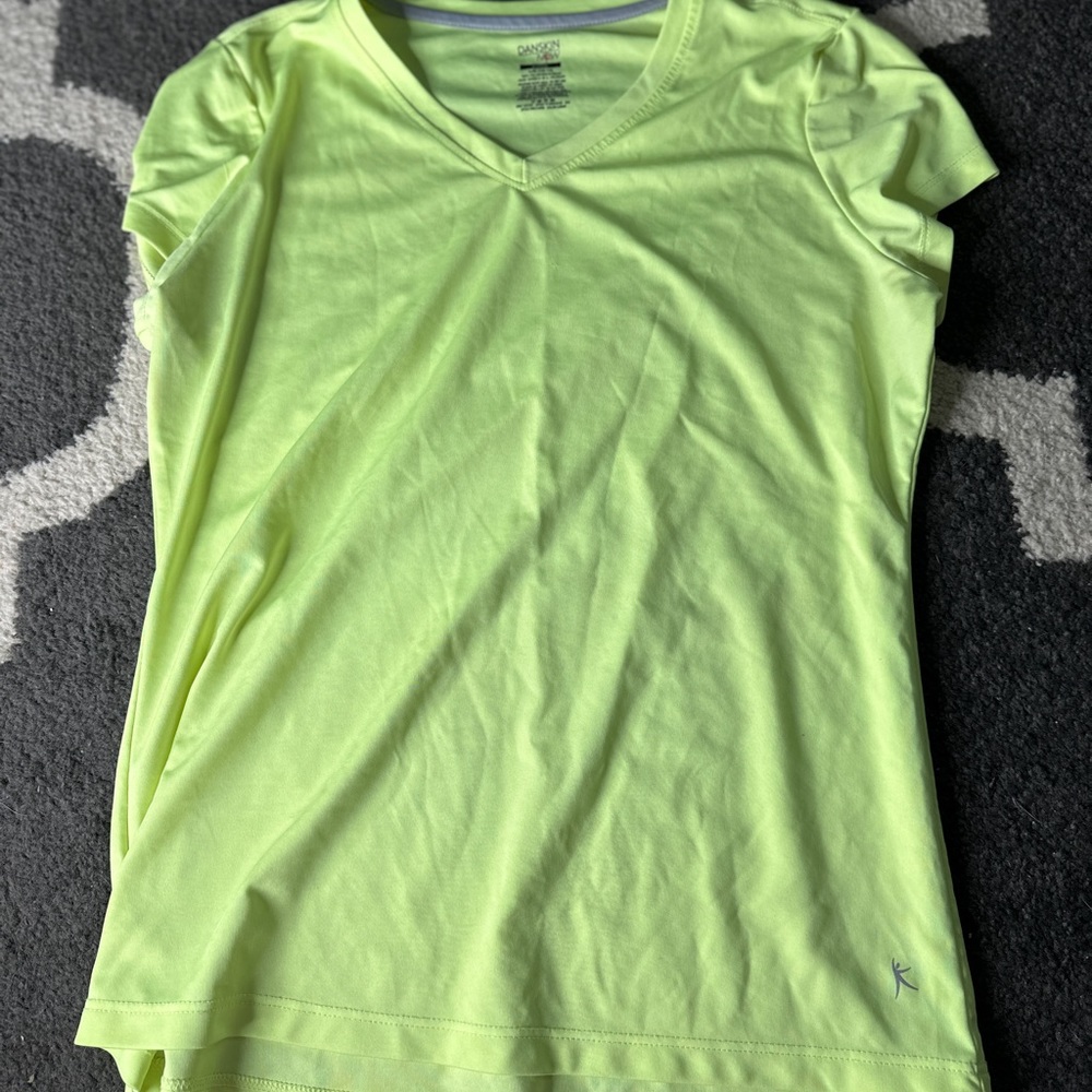 Tee shirt